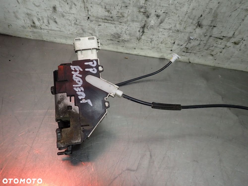 ZAMEK PRAWY PRZÓD DRZWI PEUGEOT EXPERT II 9681334980 - 2