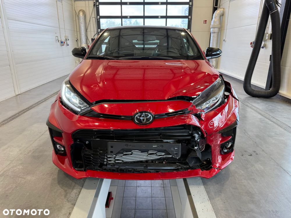 Toyota Yaris GR mit High-Performance-Paket - 6