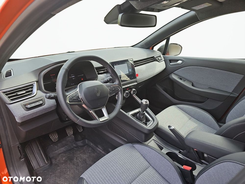 Renault Clio 1.0 TCe Techno - 9