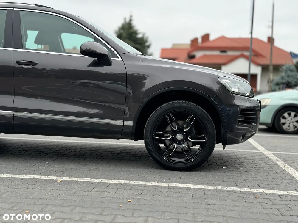 Volkswagen Touareg 2010 photo 3