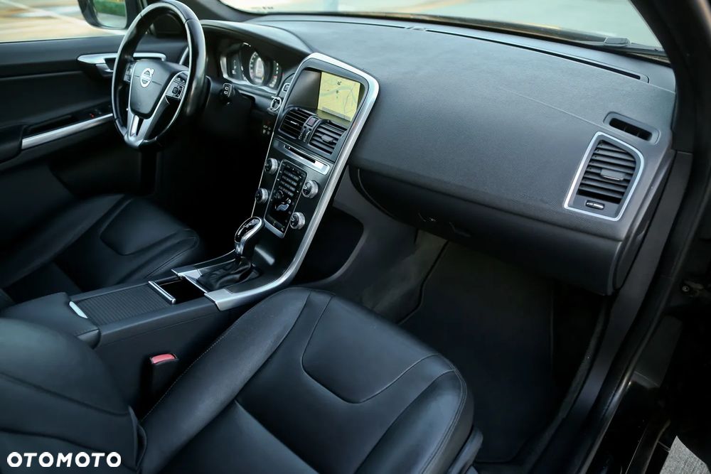 Volvo XC 60 D4 Geartronic Summum - 25