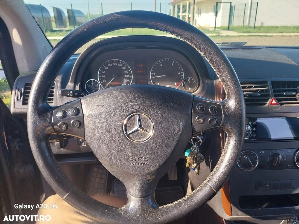 MERCEDES-BENZ A-Class 2005 — imagine 11