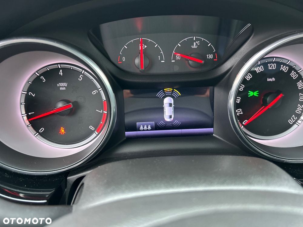 Opel Astra 1.4 Turbo Innovation - 26