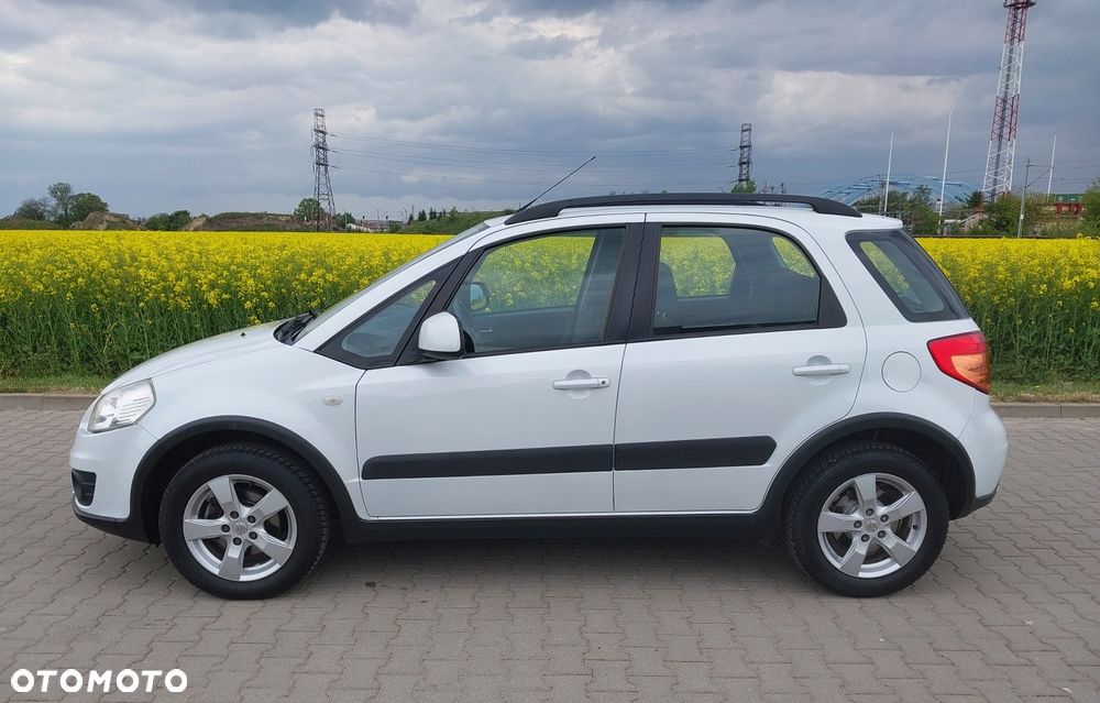 Suzuki SX4 1.6 Comfort - 10