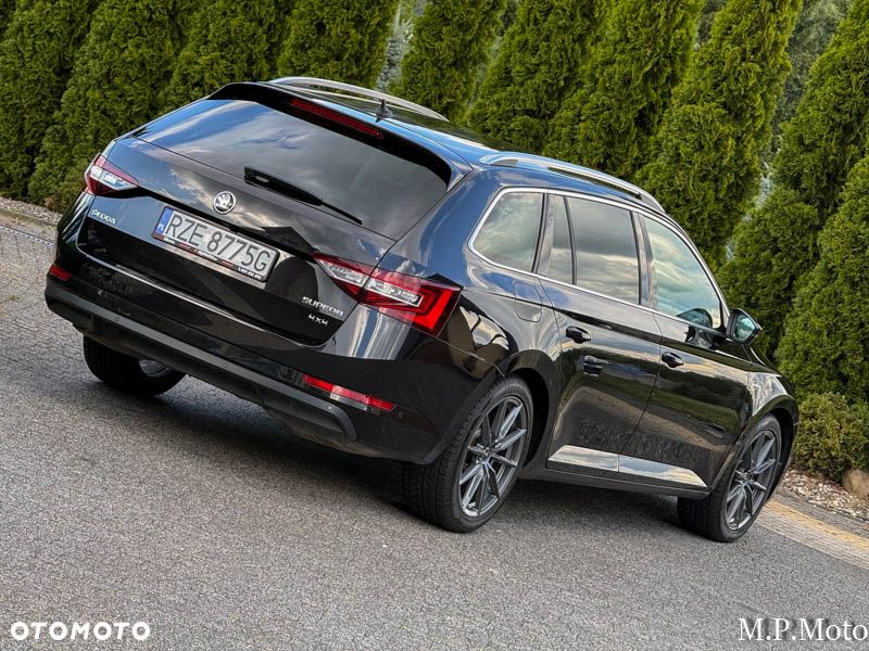 Skoda Superb 2.0 TDI 4x4 DSG L&K - 6