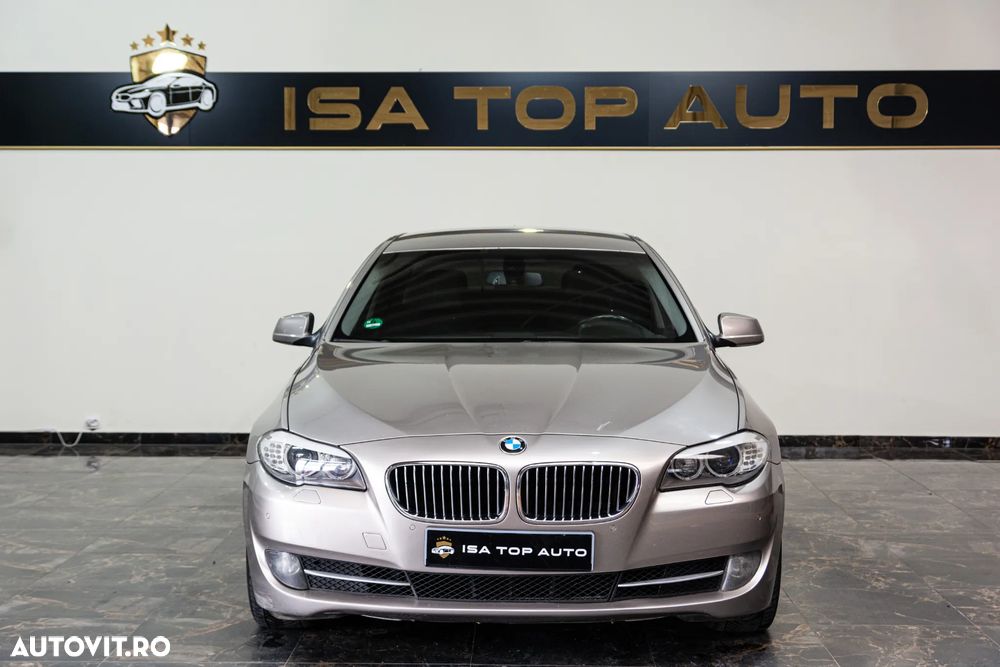 BMW Seria 5 525d xDrive - 2