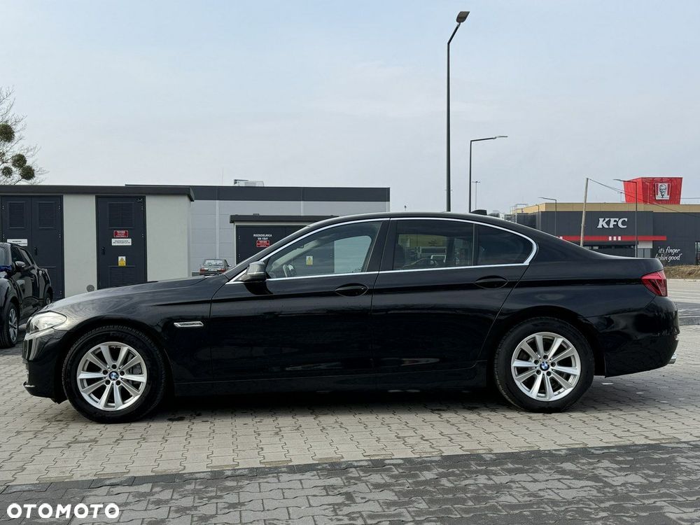 BMW Seria 5 525d Sport-Aut - 7