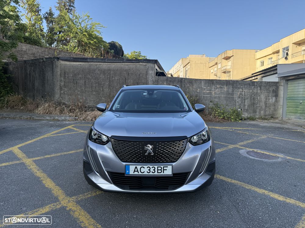 Peugeot 2008 1.2 PureTech Allure - 12