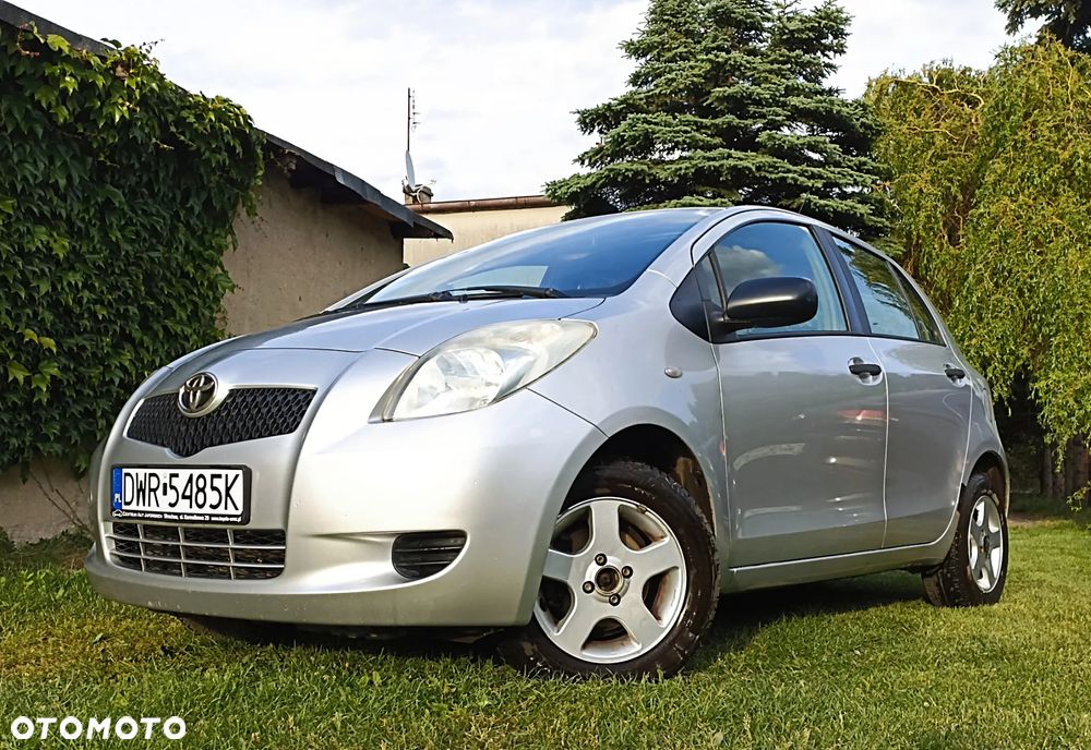 Toyota Yaris 1.0 Luna A/C - 8