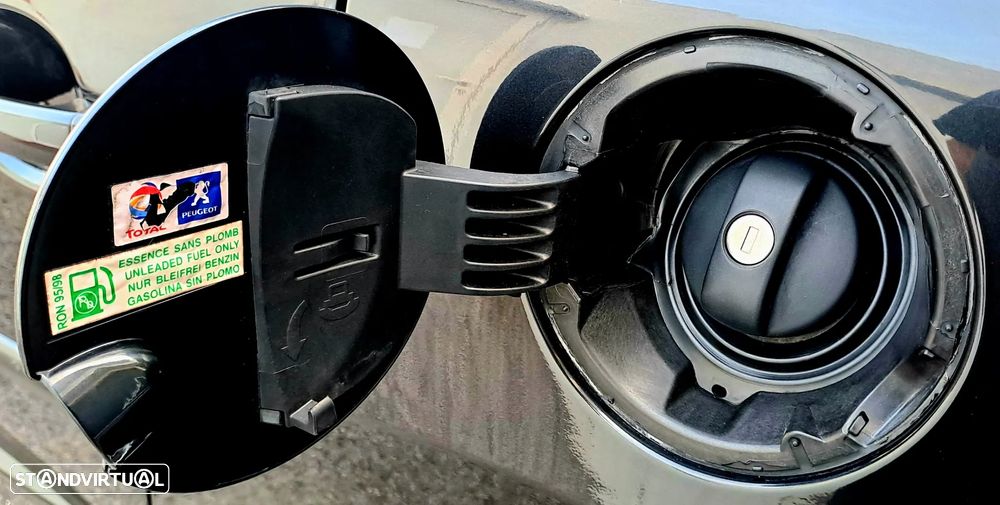 Peugeot 207 1.4 16V Active - 37