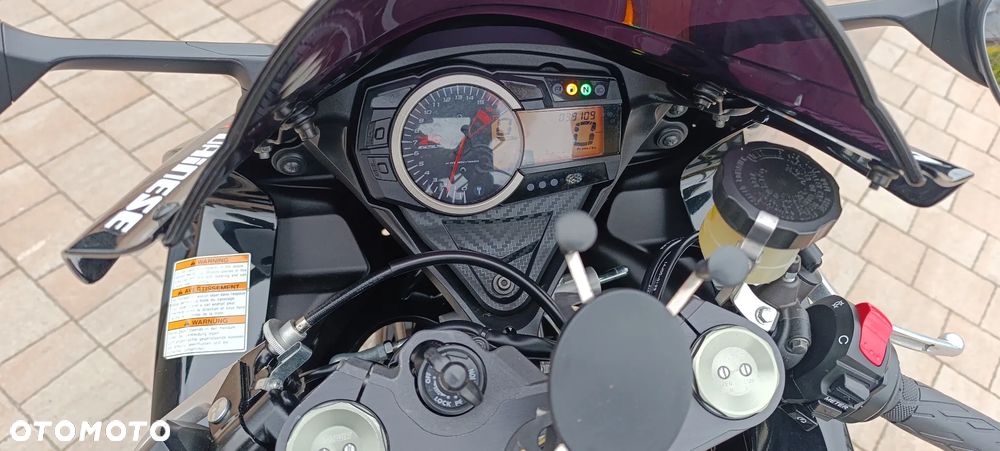 Suzuki GSX-R - 13