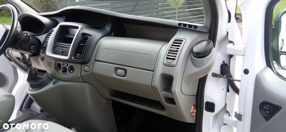 Renault Trafic - 19