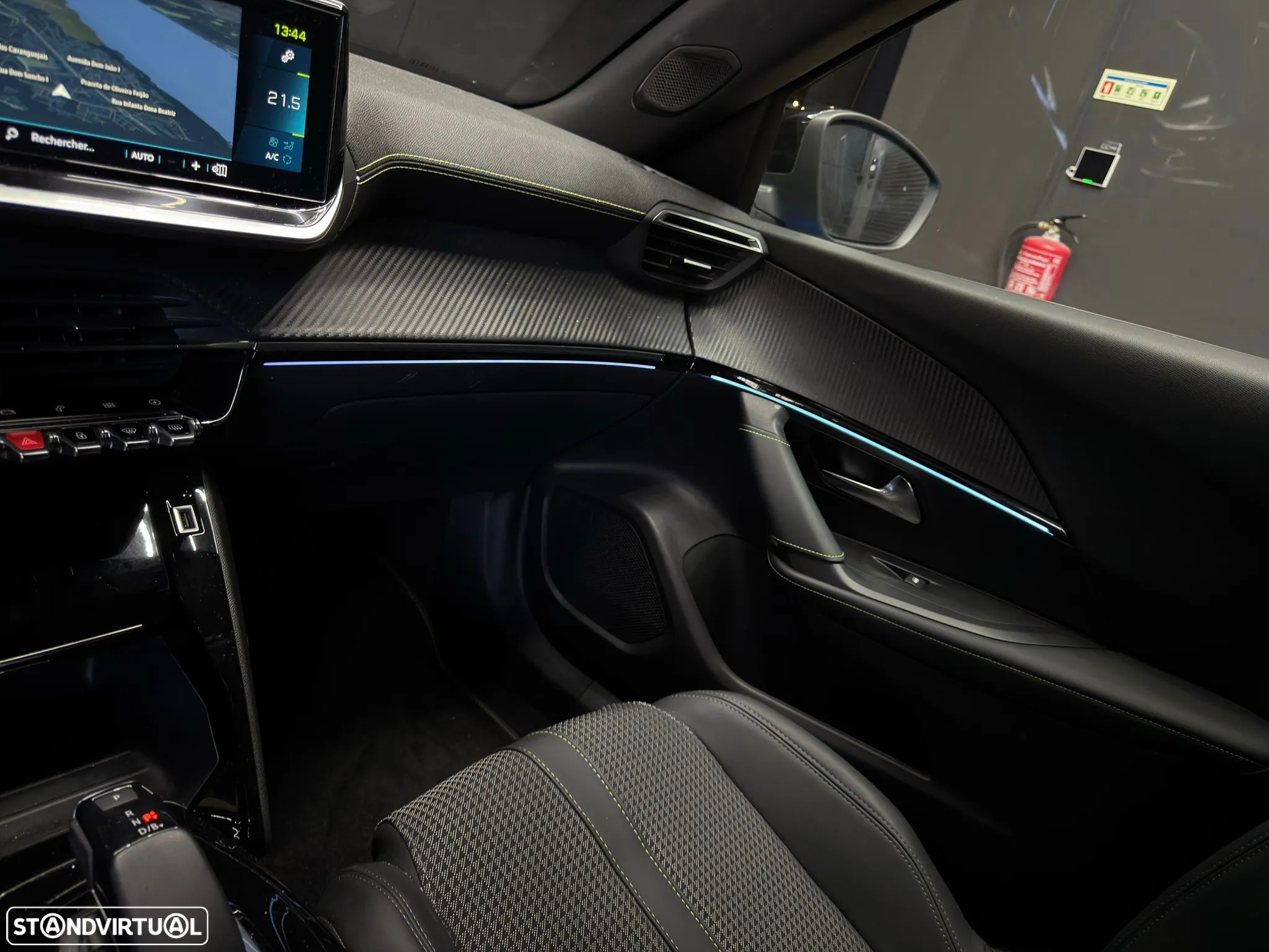 Peugeot e-2008 50 kWh GT Line - 25