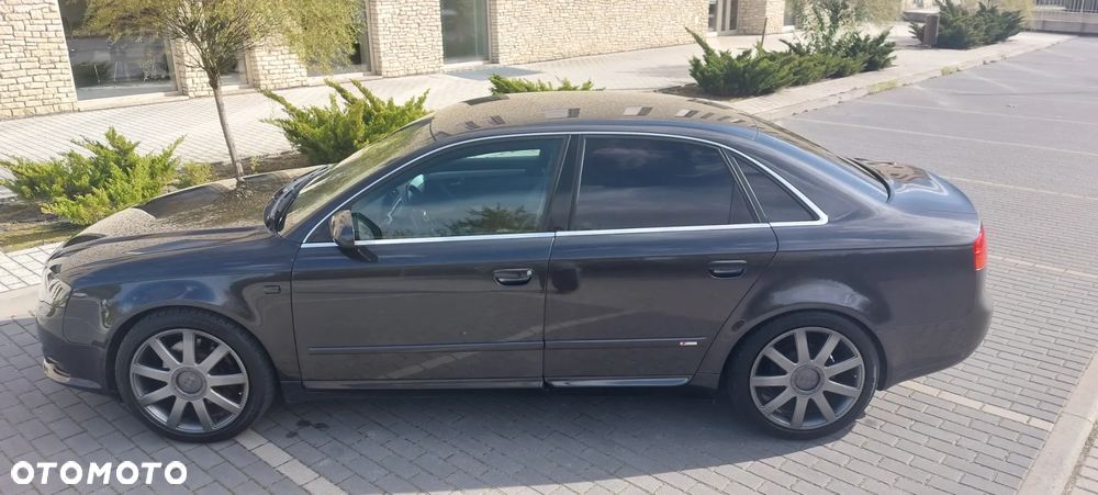 Audi A4 Limousine 2.0 TDI DPF - 9