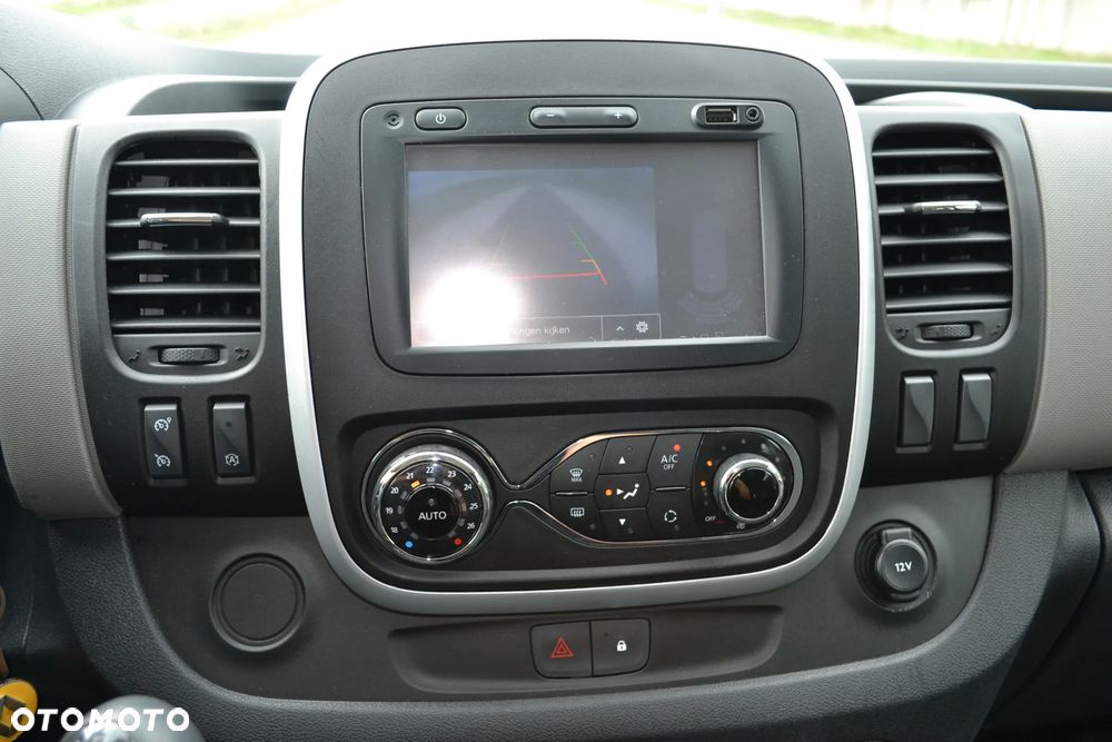Renault Trafic - 19