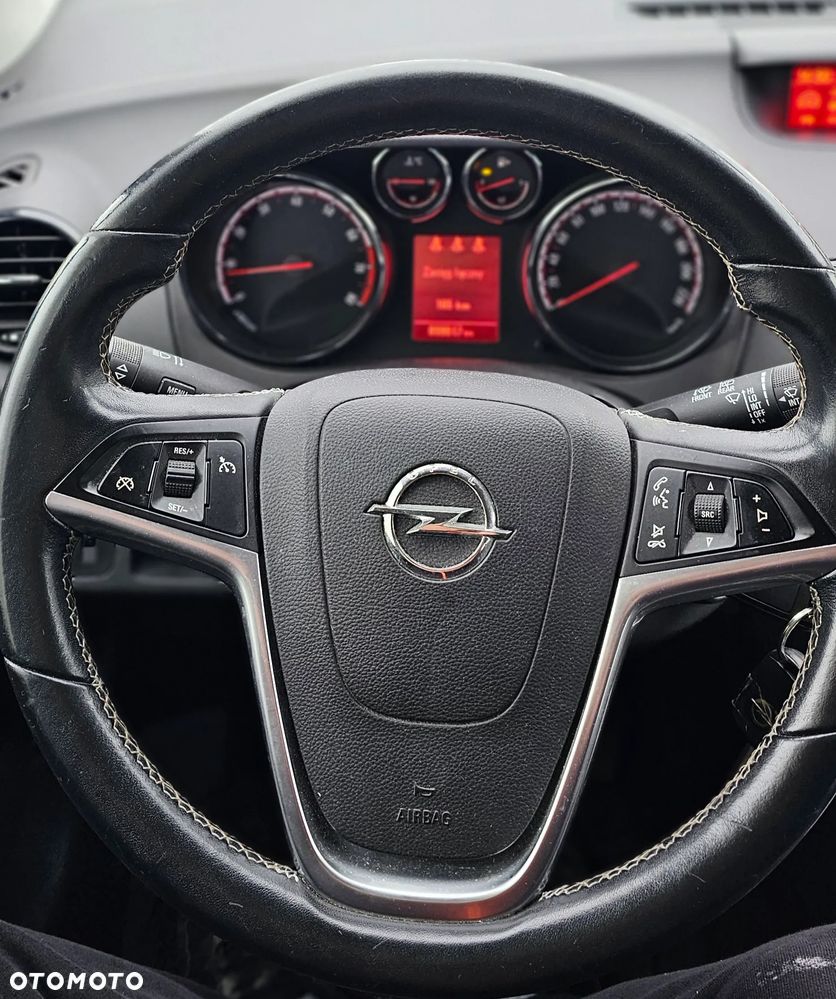 Opel Meriva - 10