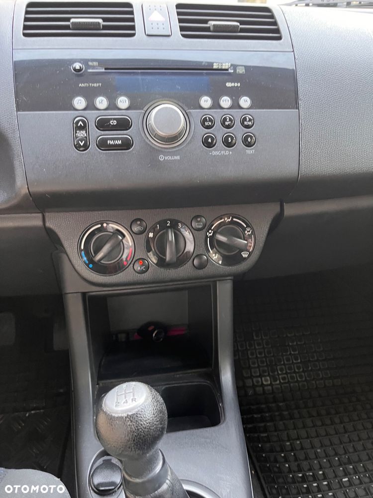 Suzuki Swift - 9