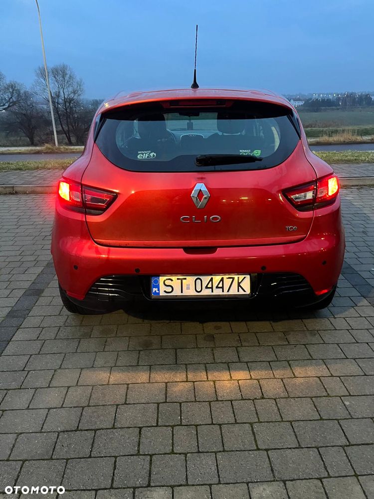 Renault Clio - 9