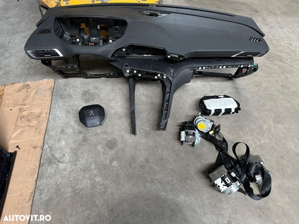 Kit airbag PEUGEOT 5008 an 2017-2023 format din airbag volan, airbag pasager, 2 centuri fata , 2 centuri spate si plansa bord - 1