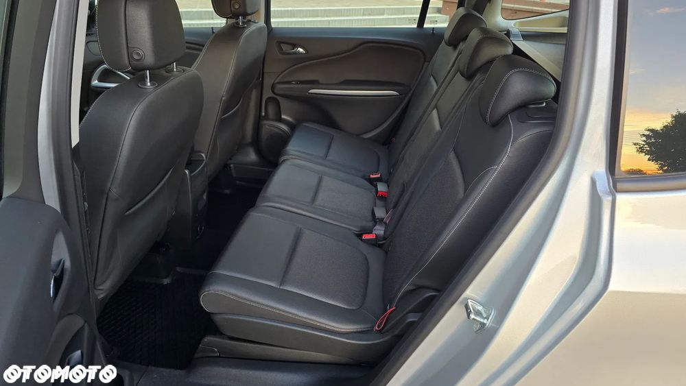 Opel Zafira - 26
