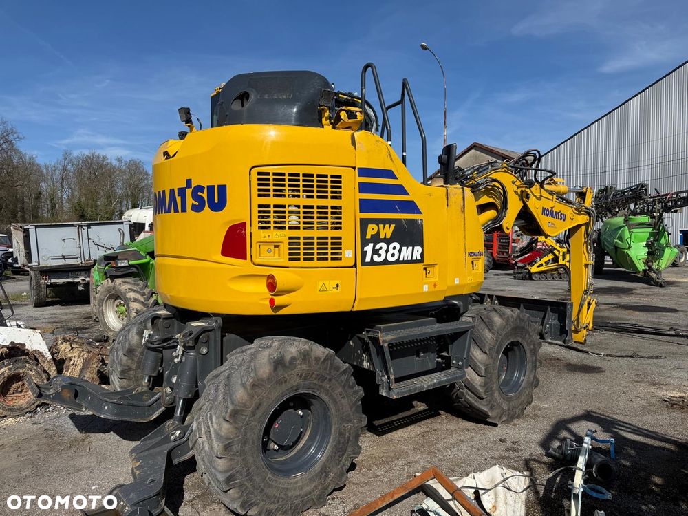 Komatsu PW138 MR - 9