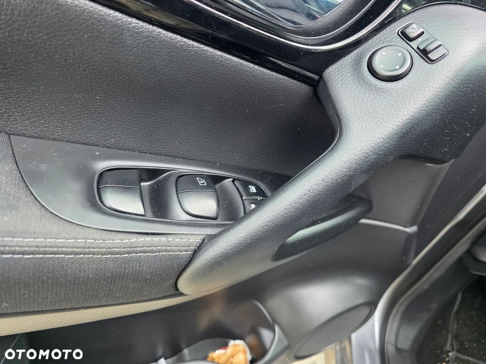Nissan Qashqai 1.2 DIG-T N-Vision - 10