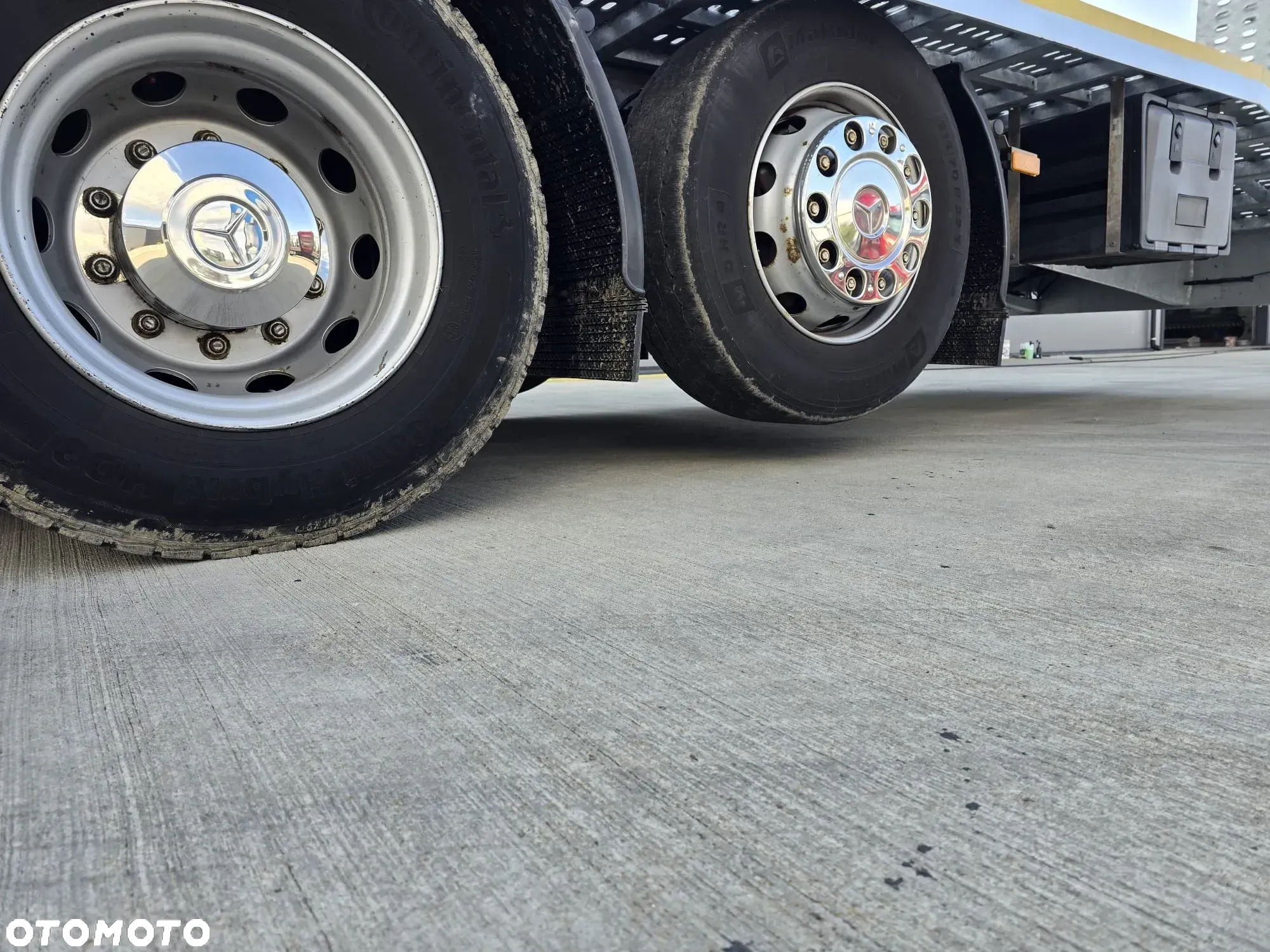 Mercedes-Benz ACTROS - 13