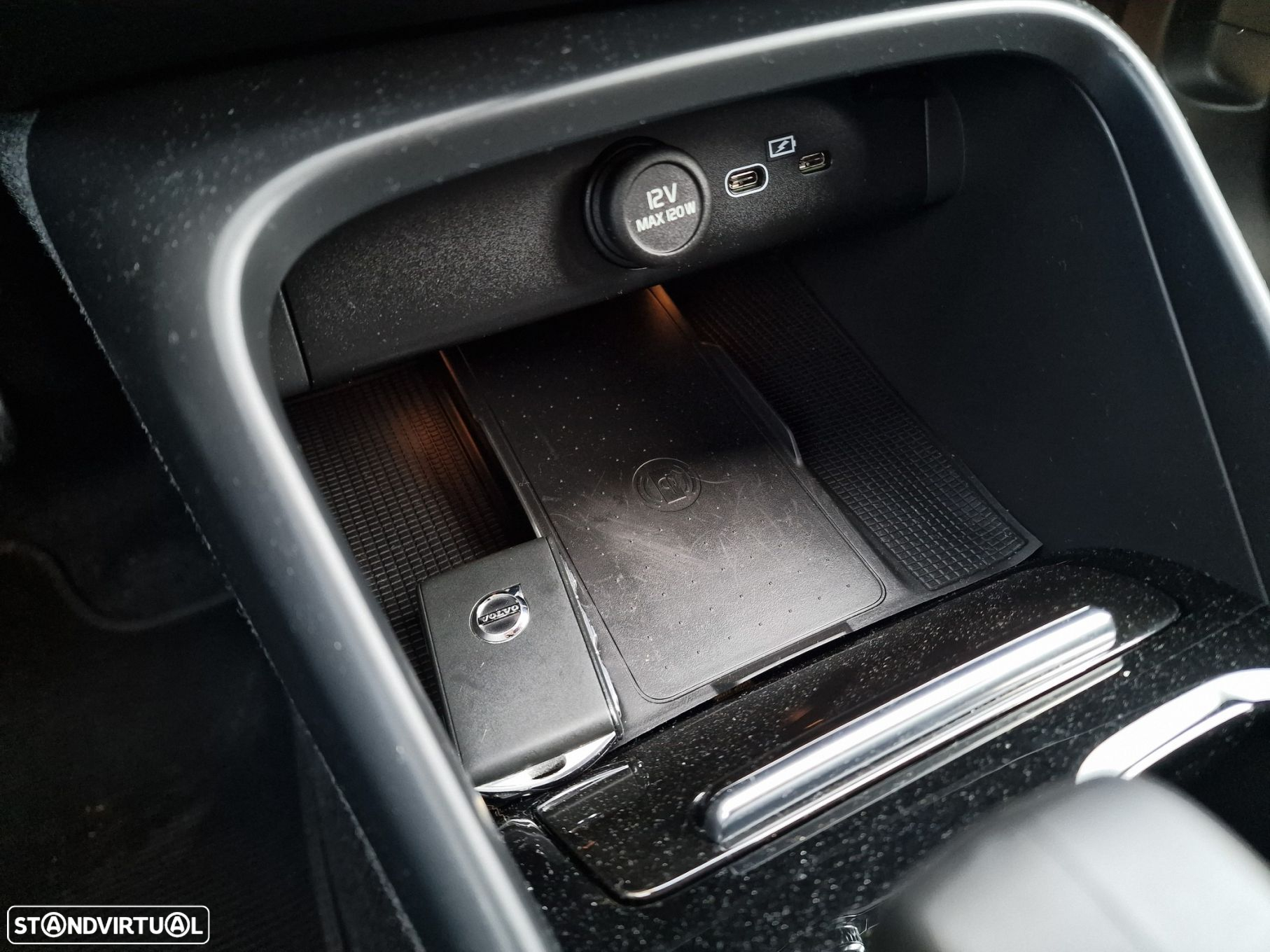 Volvo XC 40 Recharge Core - 29