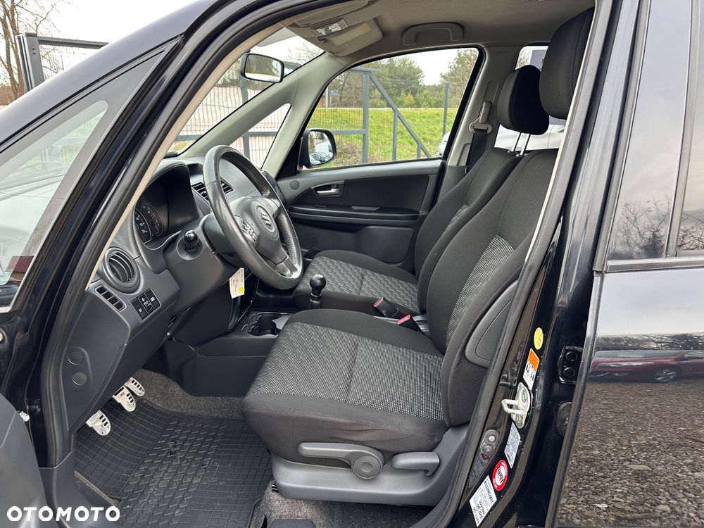 Suzuki SX4 - 16