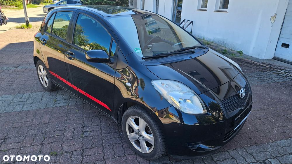 Toyota Yaris 1.0 VVT-i Sol - 2