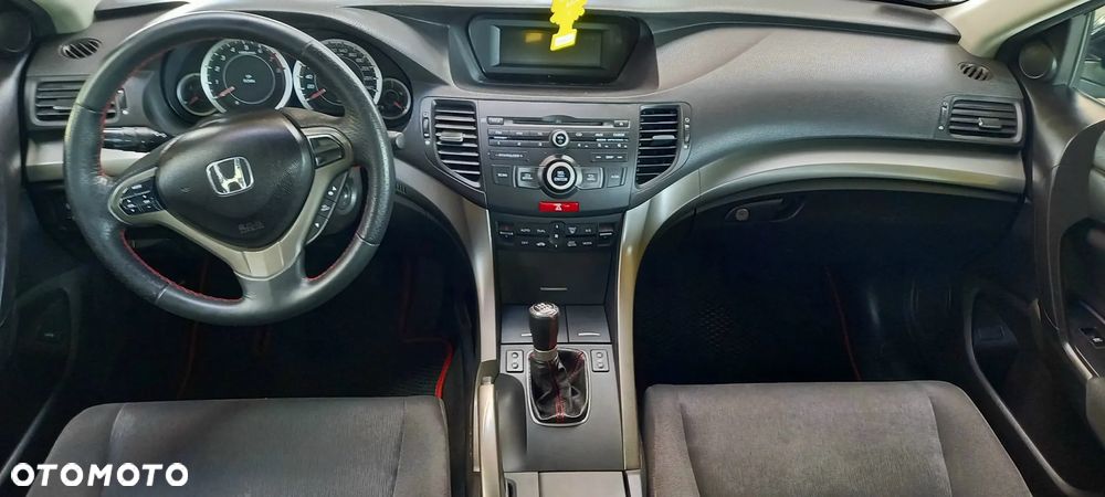 Honda Accord 2.0 Lifestyle - 10