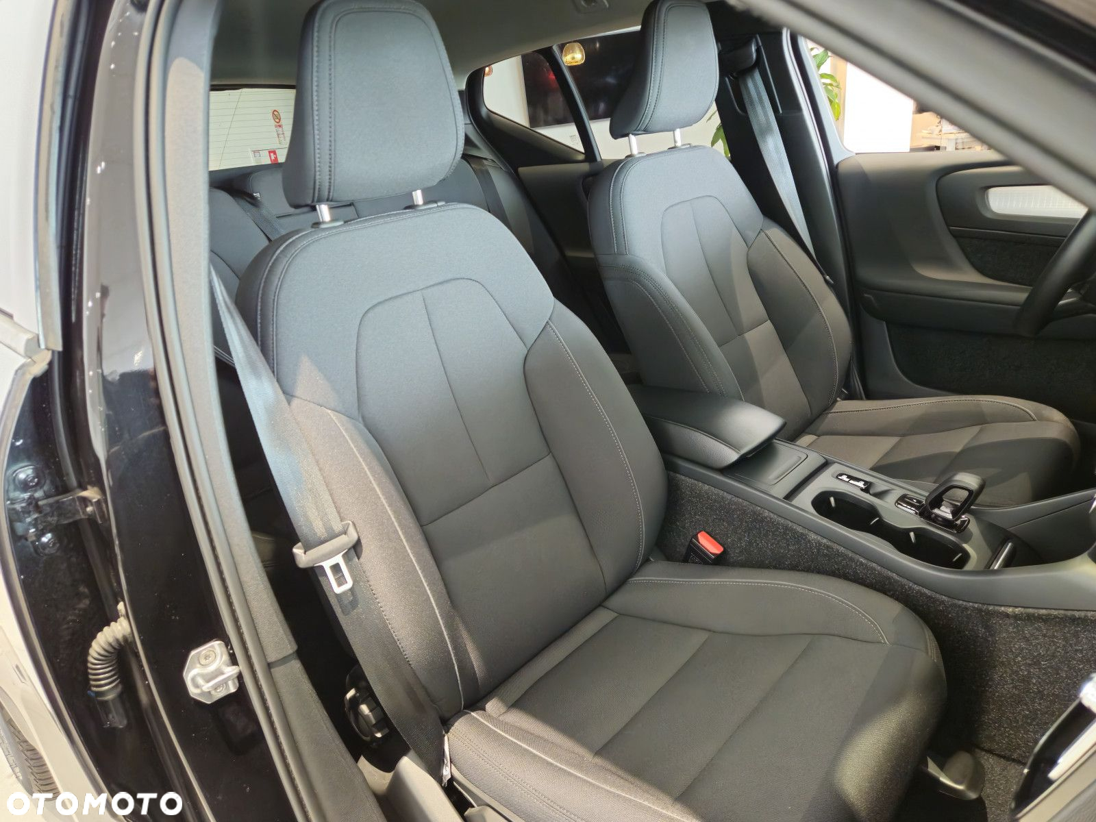 Volvo XC 40 - 24