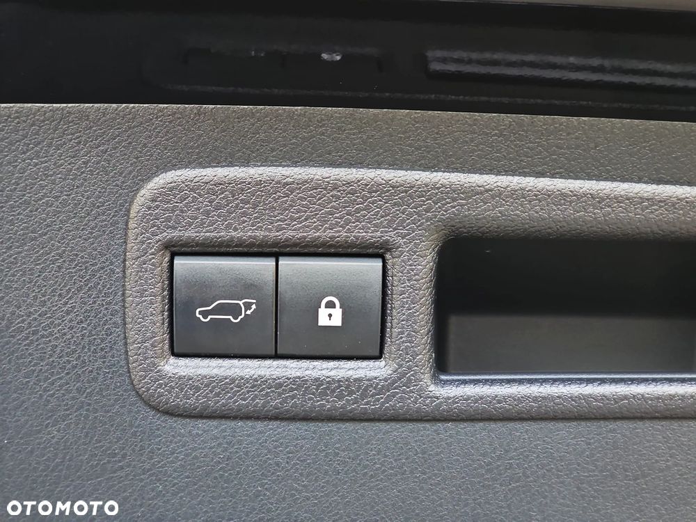 Lexus NX 300h F Impression AWD - 33