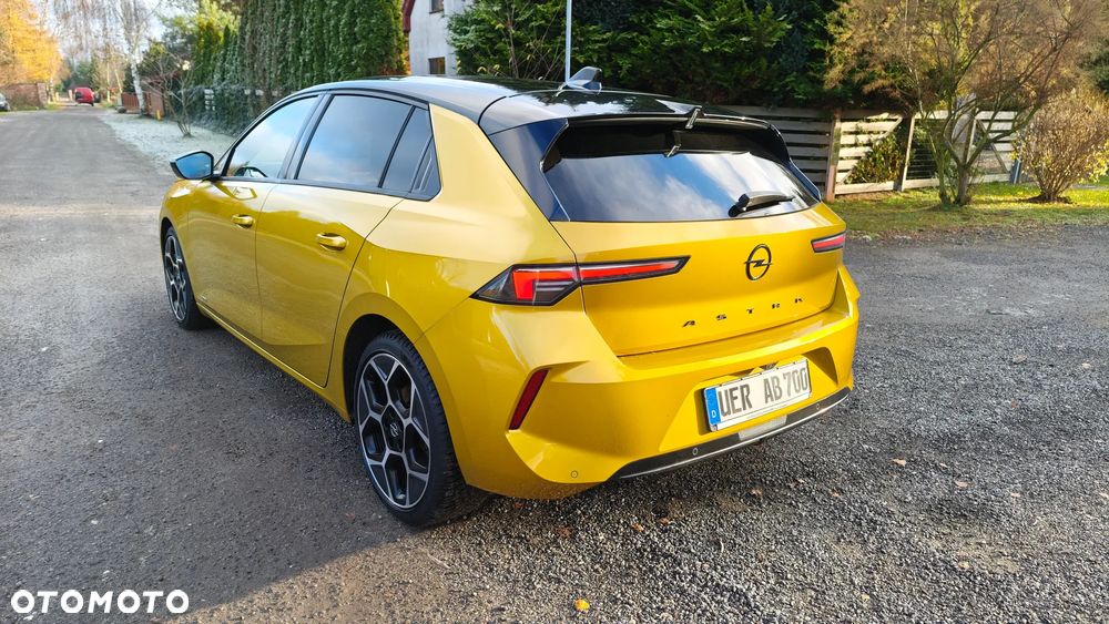 Opel Astra 1.2 T GS Line S&S - 23