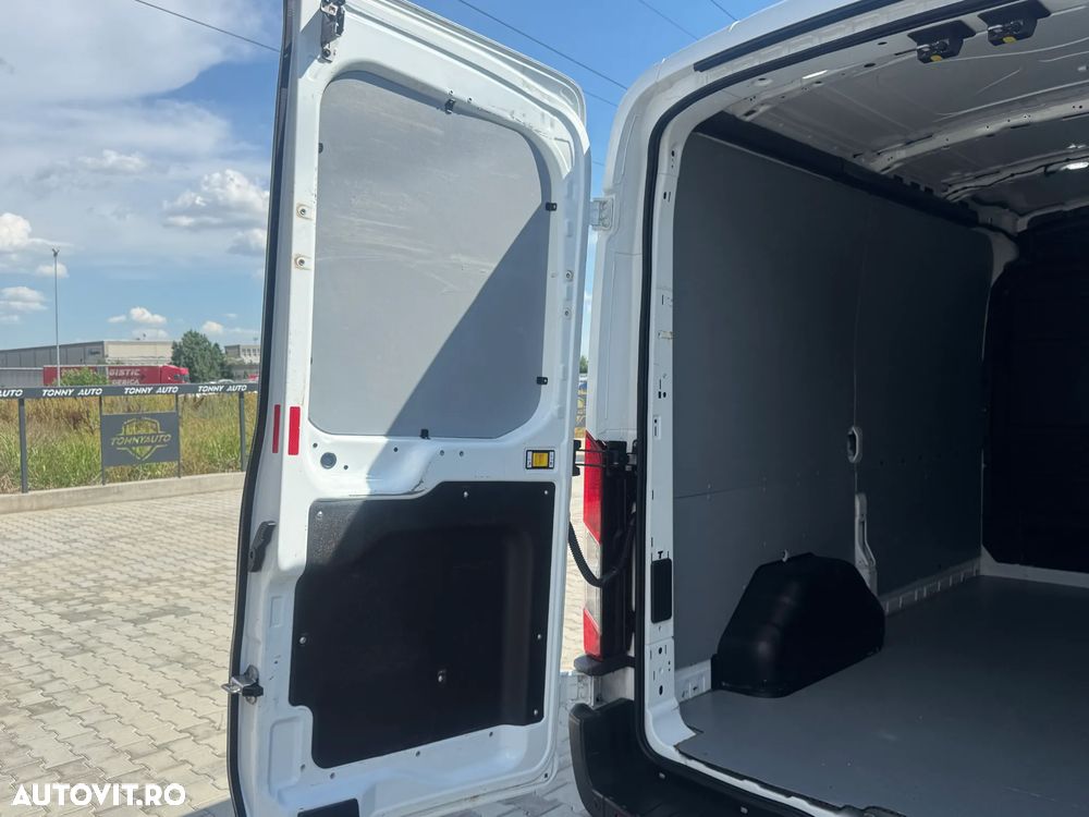 Ford Transit L2H2 MWB HR DSL - 23