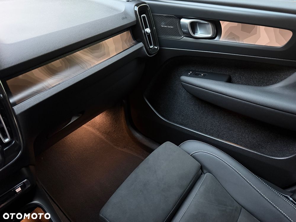 Volvo XC 40 T5 Plug-In Hybrid Plus Bright - 17