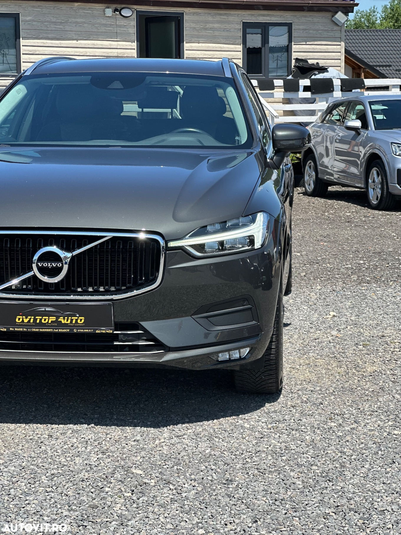 Volvo XC 60 B4 MHEV AT8 AWD Momentum - 11