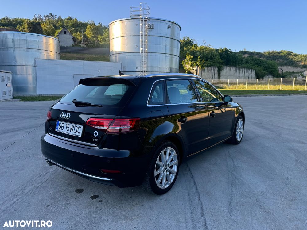 Audi A3 2.0 TDI Stronic Ambiente - 10