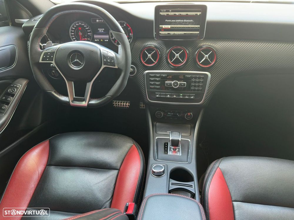 Mercedes-Benz A 45 AMG 4-Matic - 8