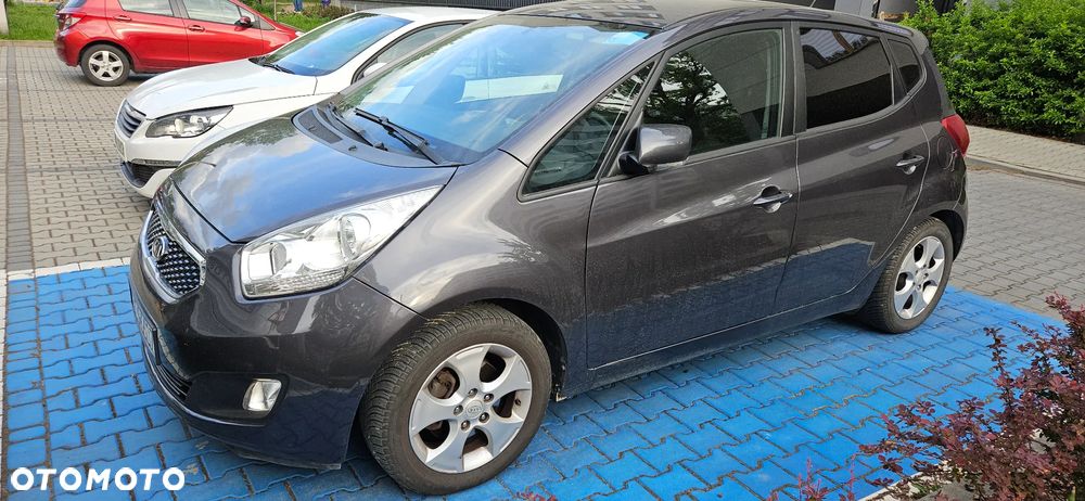 Kia Venga 1.6 L - 2