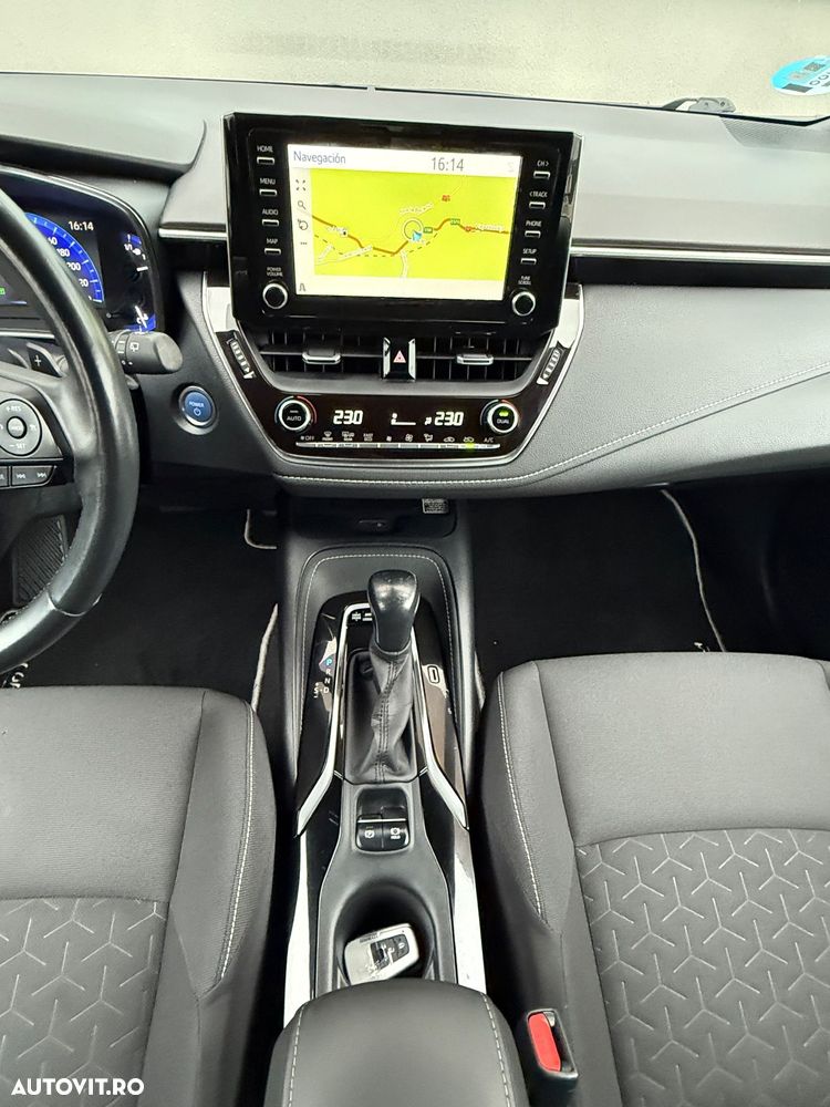 Toyota Corolla 2.0 Hybrid GR Sport - 33