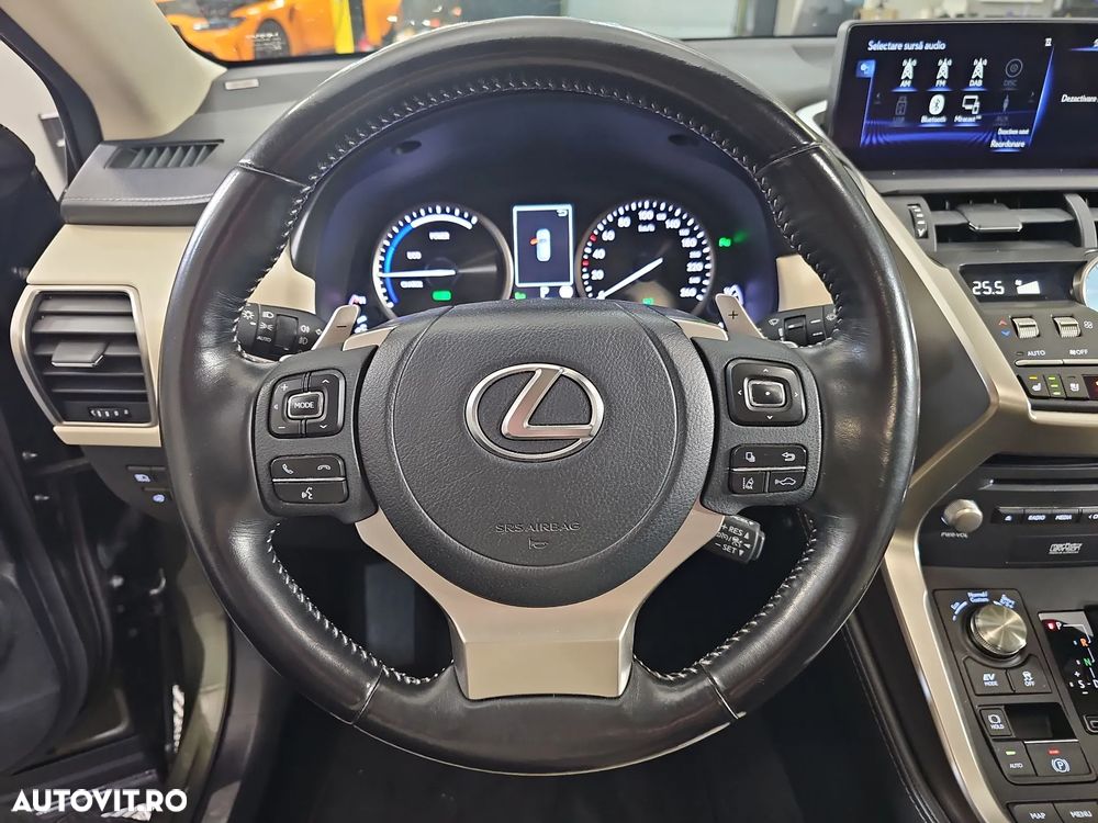 Lexus Seria NX 300h - 17