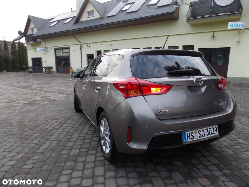 Toyota Auris 1.4 D-4D Edition - 5