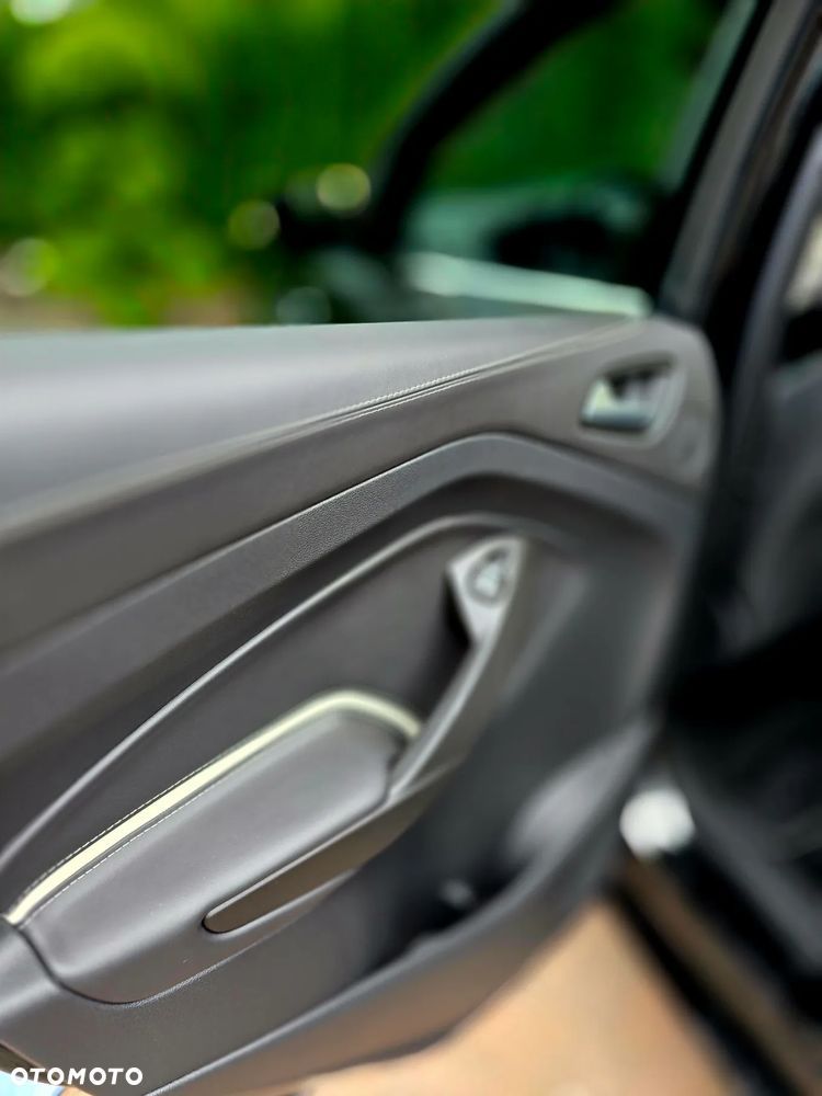 Ford Kuga 2.0 TDCi 4x2 Vignale - 27