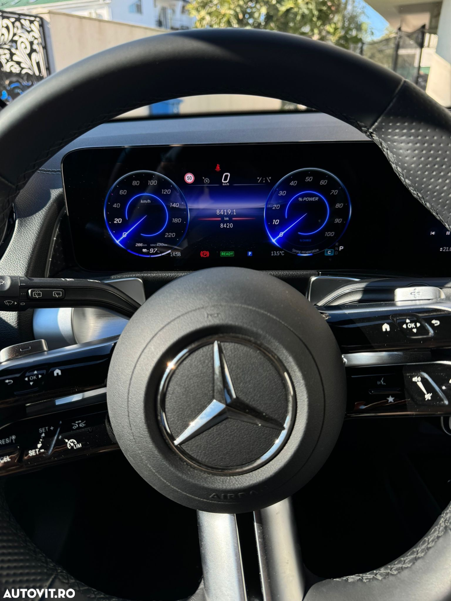 Mercedes-Benz EQB 300 4MATIC - 15