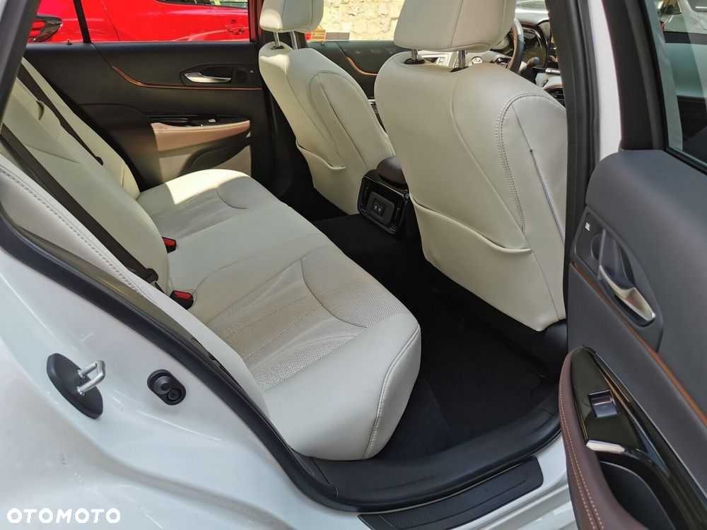 Toyota Mirai - 7