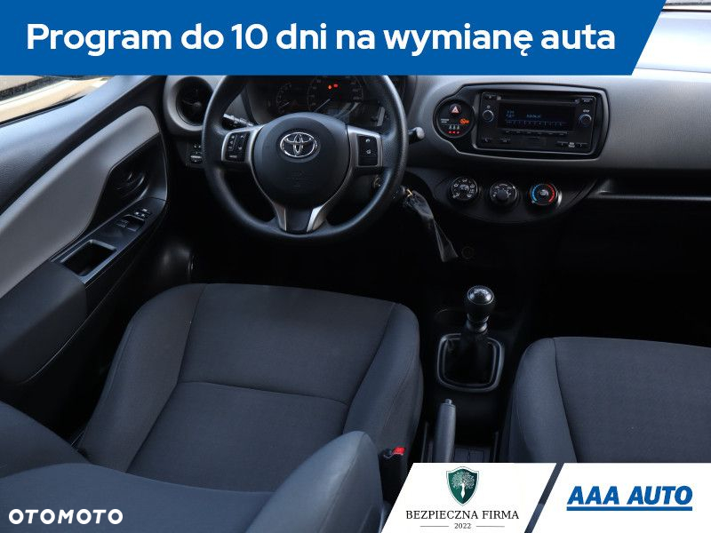 Toyota Yaris - 8