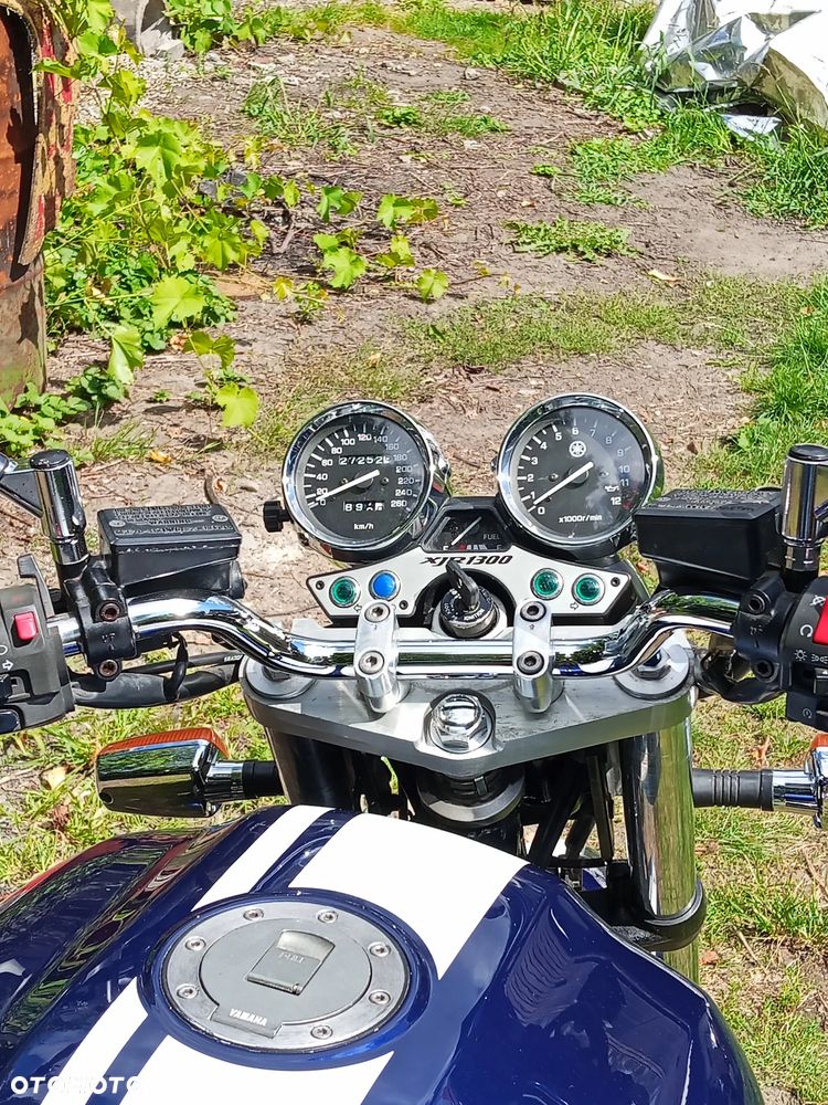 Yamaha XJR - 4