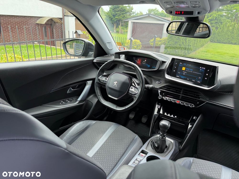 Peugeot 2008 1.5 BlueHDi Allure S&S - 13