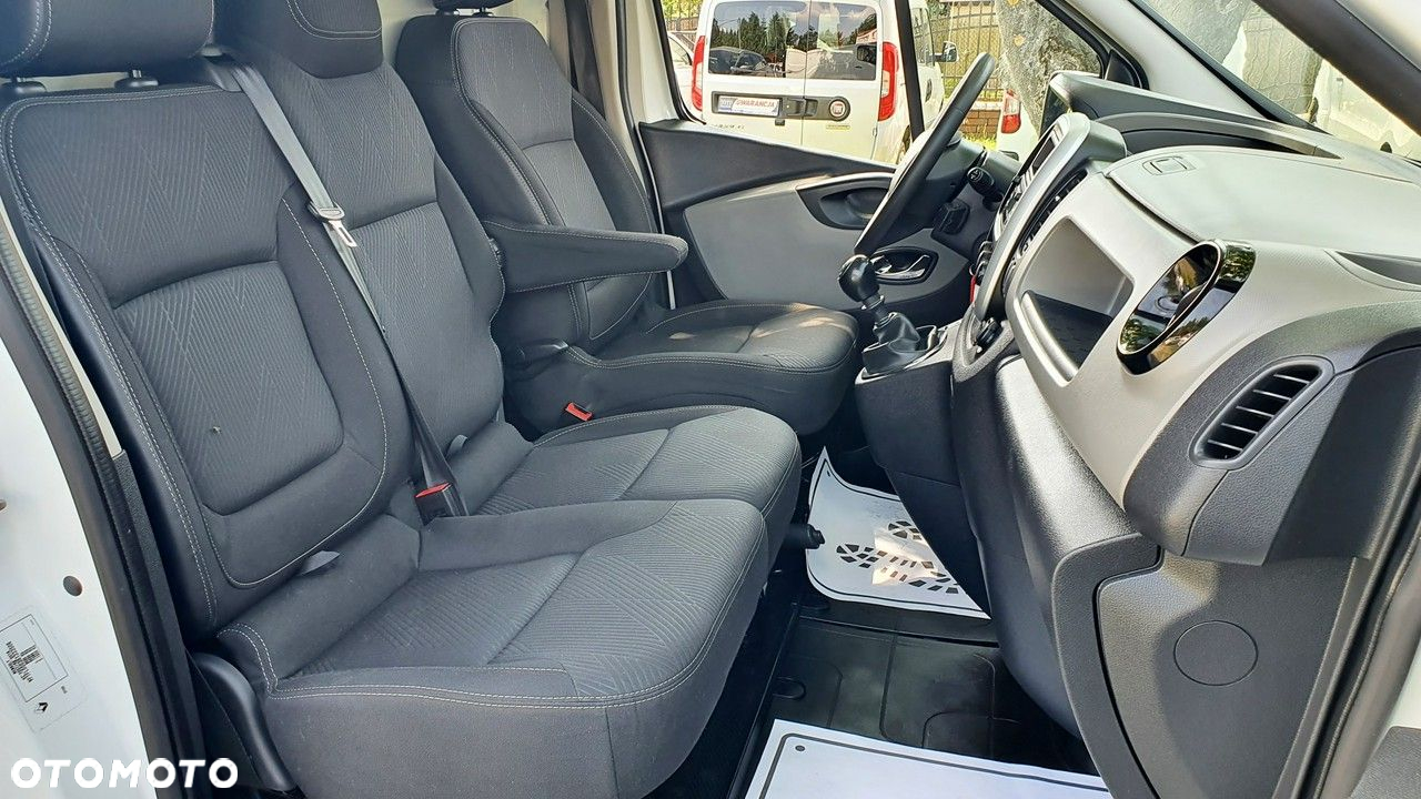 Renault Trafic - 23